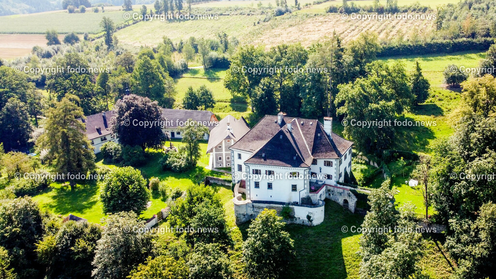 Schloss Schluesslberg_ Spiegelfeld_ 14.08.2023-47 | 14.08.2023, Schluesselberg, AUT, Schloss Schluesselberg, Spiegelfeld, im Bild Schloss Schluesslberg, Drohne