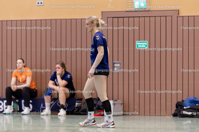 Handball I Damen I Saison 2025-2026 I Verbandsliga Süd I 15. Spieltag I HSG Kalkberg 06 - HSG Holsteinische Schweiz 086 | Lorna Meta Schlott (6, HSG Kalkberg 06) - Realisiert mit Pictrs.com