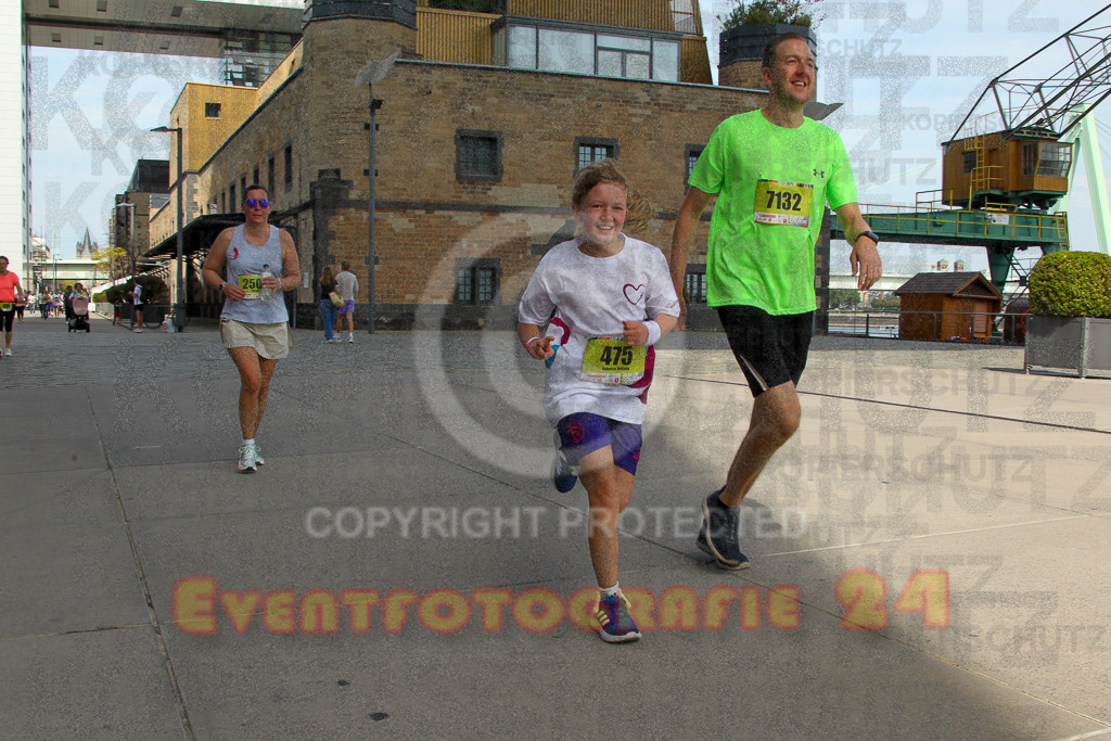250920_1342_EV4_6517 | Sportfotografie im Rhein-Sieg Kreis, Köln, Bonn, NRW, Rheinland Pfalz, Hessen, etc. Unser Tätigkeitsfeld umfasst den Laufsport vom Volkslauf über den Marathon, Duathlon, Triathon bis zum Ultralauf wie Kölnpfad Ultra oder Schindertrail.