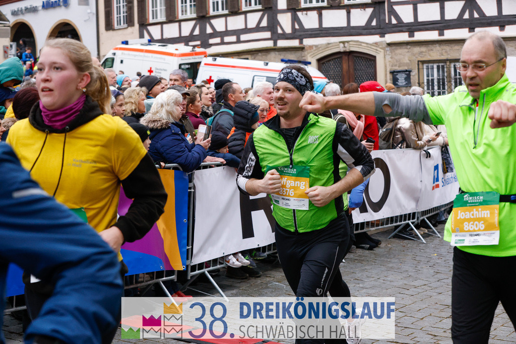 5km Roewisch Wohnbau Cup | 3 Koenigslauf 2024 5km Roewisch Wohnbau Cup - Realisiert mit Pictrs.com