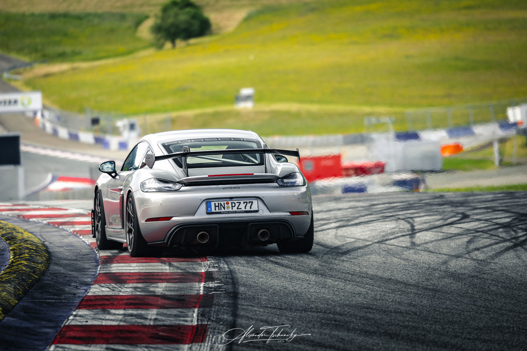 R6PZ2448 _Alexander Tschuncky | Entdecken Sie die faszinierende Welt von Alexander Tschuncky Arts: Kreative Fotografie, atemberaubende Automobilkunst und hochwertiger Bilderdruck. Lassen Sie sich inspirieren! - Realisiert mit Pictrs.com