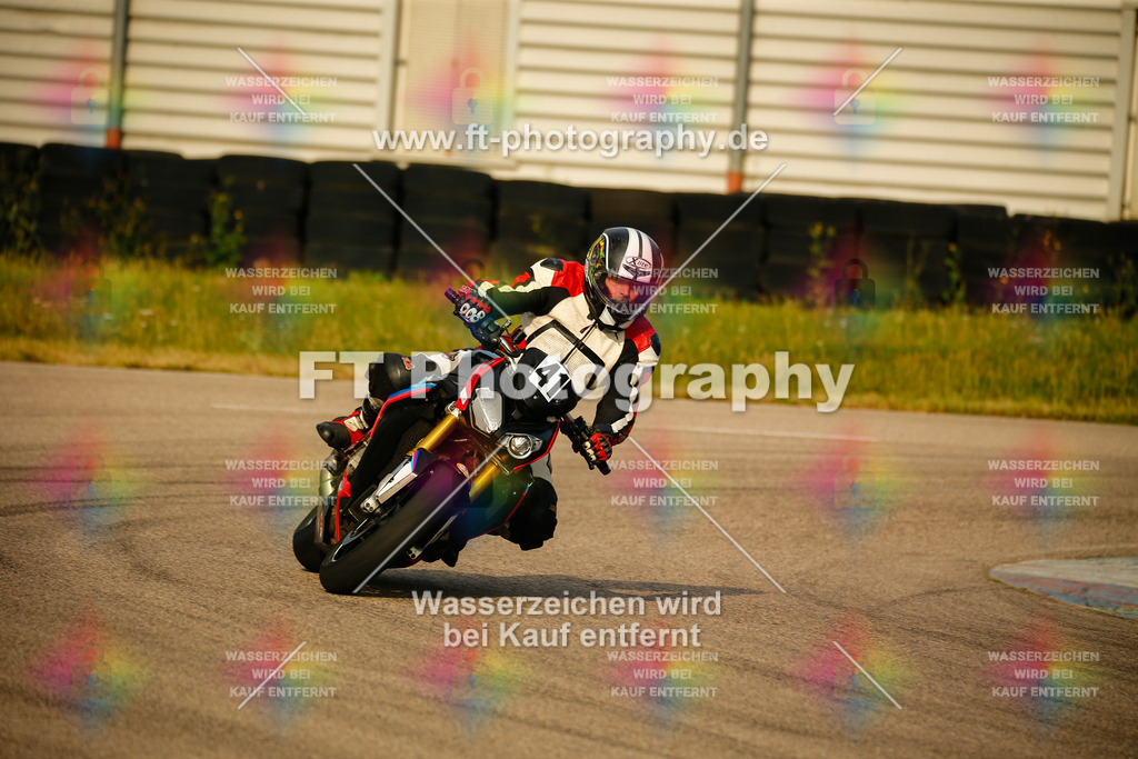 _MOT5116 | Hier findet Ihr Bilder von Touristenfahrten auf der Nürburgring Nordschleife oder von anderen Veranstaltungen die ich besucht habe. Viel Spass beim Durch Schauen 