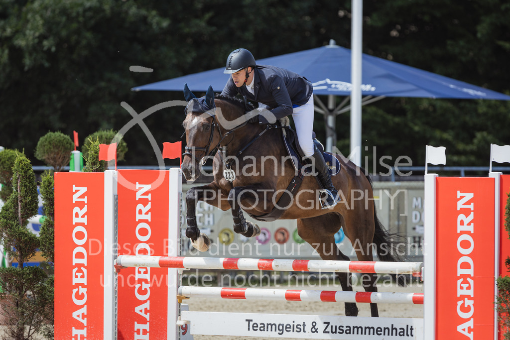 220728_BHO_BronzeTour_L-Stil_1-378 | Deine schönsten Turniermomente als professionelle Fotos! Entdecke hochwertige Pferdesport-Fotografie im Online-Shop. Jetzt Fotos finden & bestellen!