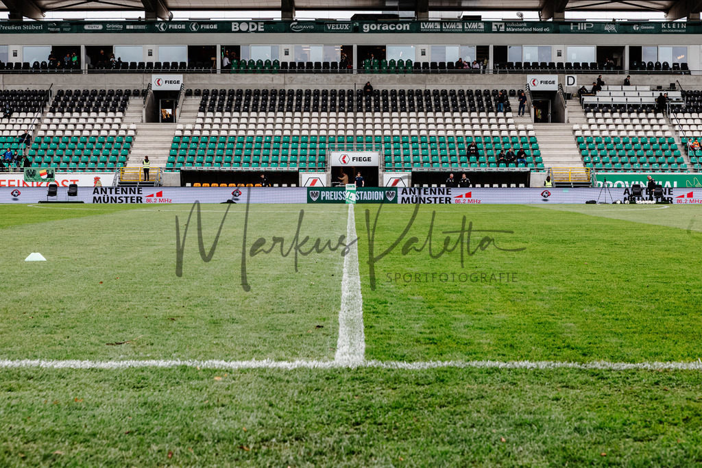 Regionalliga West, Saison 2022/2023, 13. Spieltag: SC Preußen Münster - 1. FC Düren | Regionalliga West, Saison 2022/2023, 13. Spieltag: SC Preußen Münster - 1. FC Düren am 22.10.2022 in Münster (Preußenstadion), Deutschland, Foto: sportfotografie.ms | Markus Paletta - Realisiert mit Pictrs.com