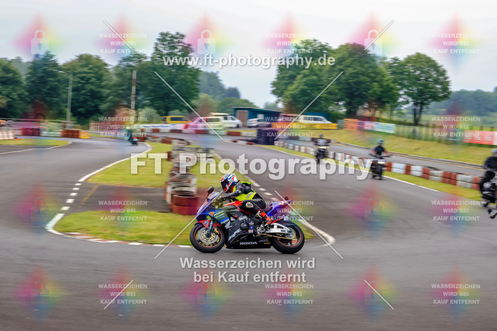 OBK-5623 | Hier findet Ihr Bilder von Touristenfahrten auf der Nürburgring Nordschleife oder von anderen Veranstaltungen die ich besucht habe. Viel Spass beim Durch Schauen 