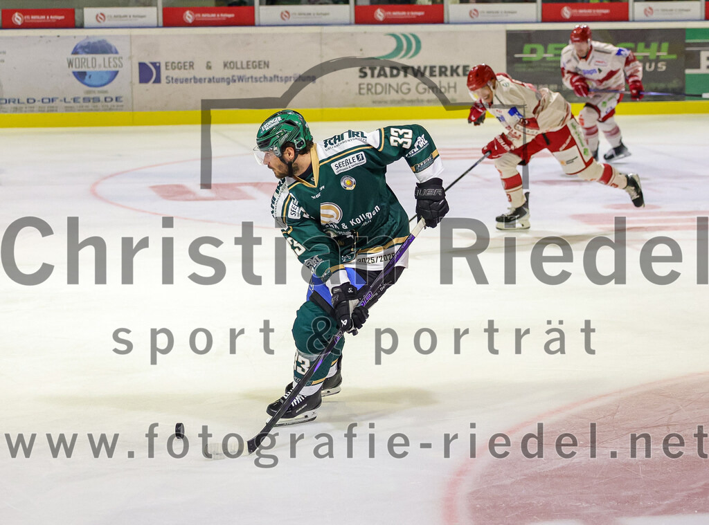 2025-09-12_027_TSV_Erding_gegen_EV_Landshut | Erding, Deutschland, 12.09.2025:Eishockey, Oberliga Süd 2025 / 2026, Testspiel, TSV Erding gegen EV Landshut, Endergebnis: 4:6Marc Schmidpeter (Erding Gladiators, #33)Foto: Christian Riedel / fotografie-riedel.net