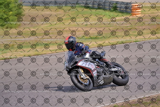 26bt05-1881 | markuskiefer.com - Realisiert mit Pictrs.com