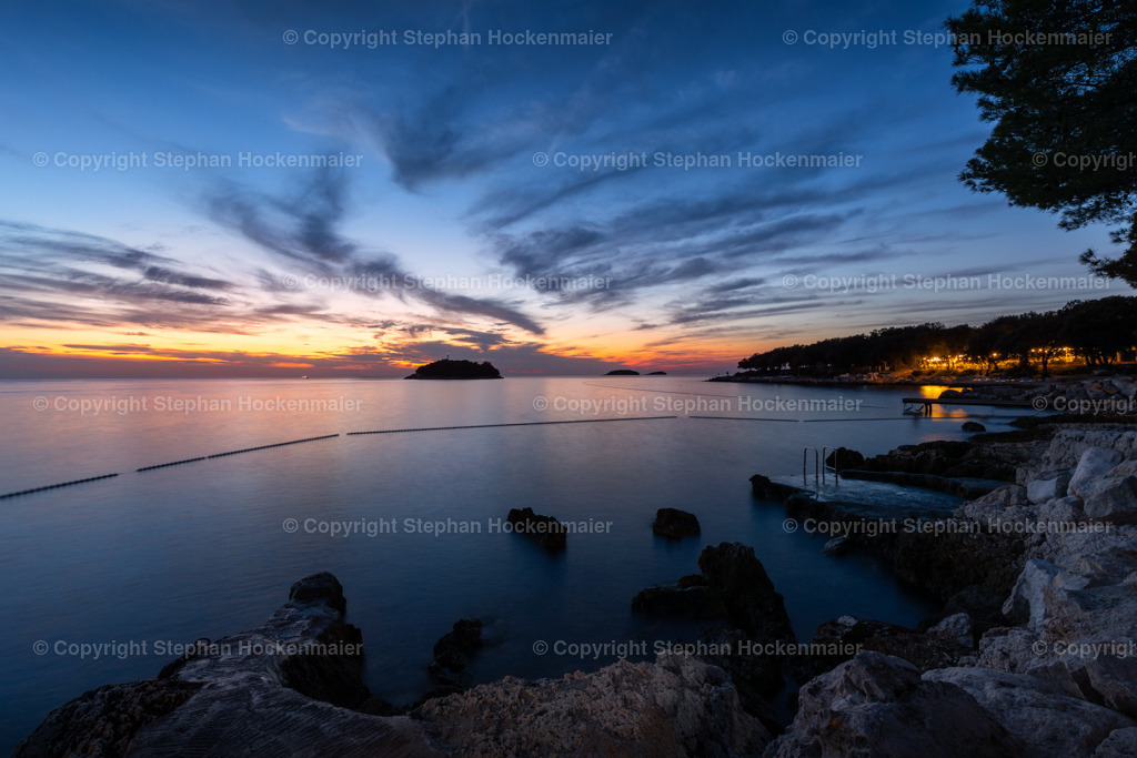Blaue Stunde an der kroatischen Küste | Blaue Stunde an der Küste von Vrsar Kroatien Istrien - Realisiert mit Pictrs.com
