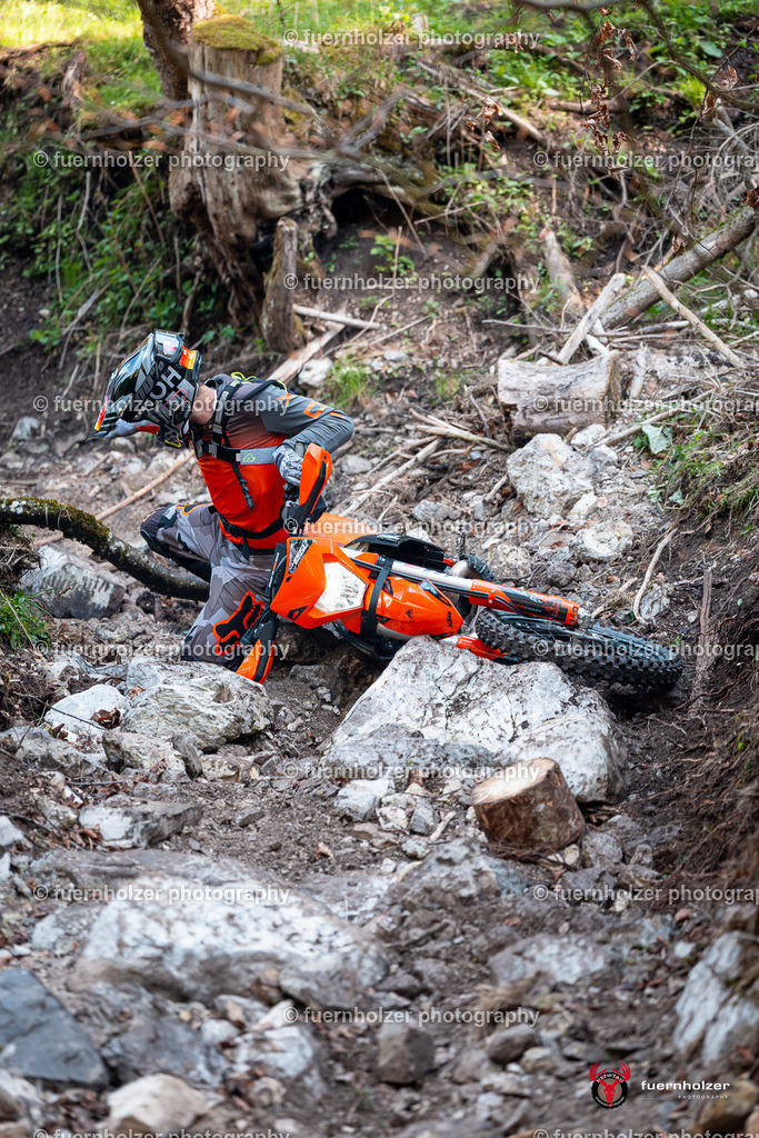 fuernholzer_250501-C2-89 | Fotografische Impressionen von der Red Stag Enduro Extreme by fuernholzer-photography.com. Endurosport in Österreich fotografisch festgehalten von fuernholzer. Auftragsfotografie für Private, Gewerbefotos und Industriefotografie. Eventfotografie, Sportfotografie und Motorsportfotografie. Anbieter von Fotoworkshops, Fototraining, fotografischen Vorträgen und Fotoseminaren.