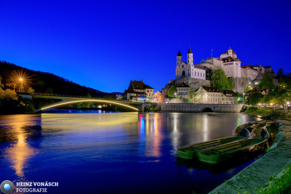 Alte_Architektur_0047 | Sequence: {_DSC4053.dng: TV=0.166667, AV=8.0, Bias=0.0} {_DSC4054.dng: TV=0.333333, AV=8.0, Bias=0.0} {_DSC4055.dng: TV=0.600000, AV=8.0, Bias=0.0} {_DSC4056.dng: TV=1.300000, AV=8.0, Bias=0.0} {_DSC4057.dng: TV=2.500000, AV=8.0, Bias=0.0} {_DSC4058.dng: TV=5.000000, AV=8.0, Bias=0.0} {_DSC4059.dng: TV=9.999999, AV=8.0, Bias=0.0}  - Realisiert mit Pictrs.com