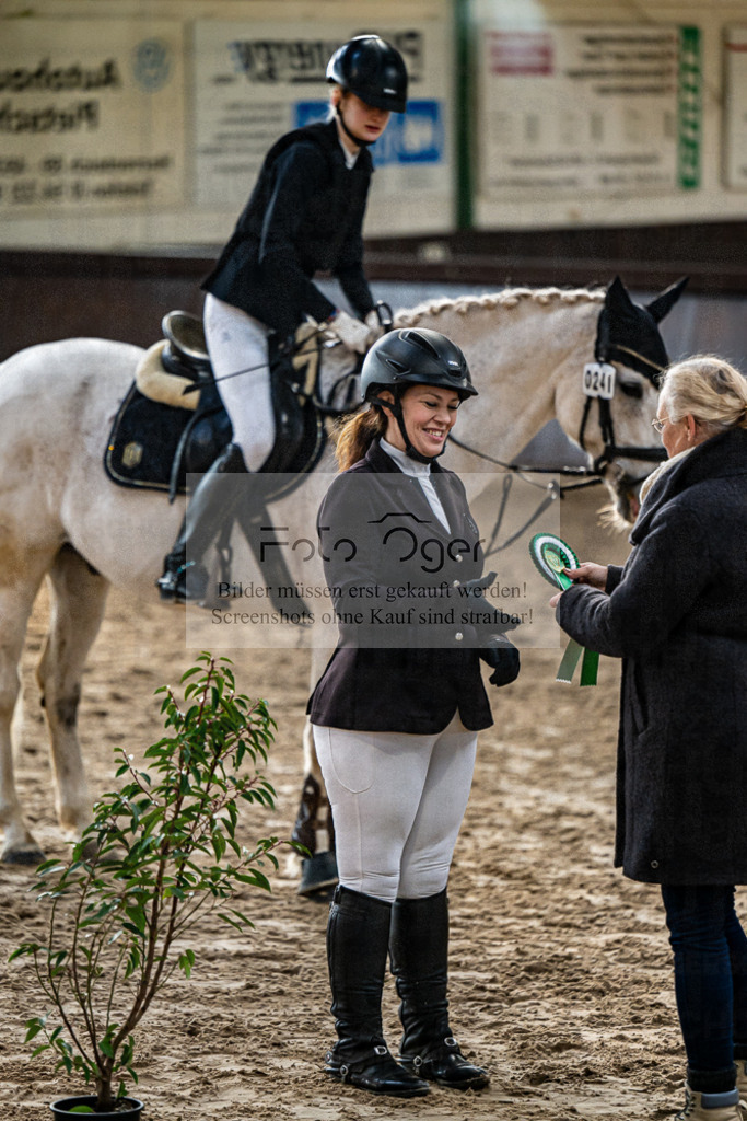 20240309-DOS_5796 | Entdecke hochwertige Reitturnierfotos von Foto Oger. Professionell, emotional und authentisch – jetzt Lieblingsmomente im Shop bestellen.Deutschlandweite Turnierfotografie. - Realisiert mit Pictrs.com