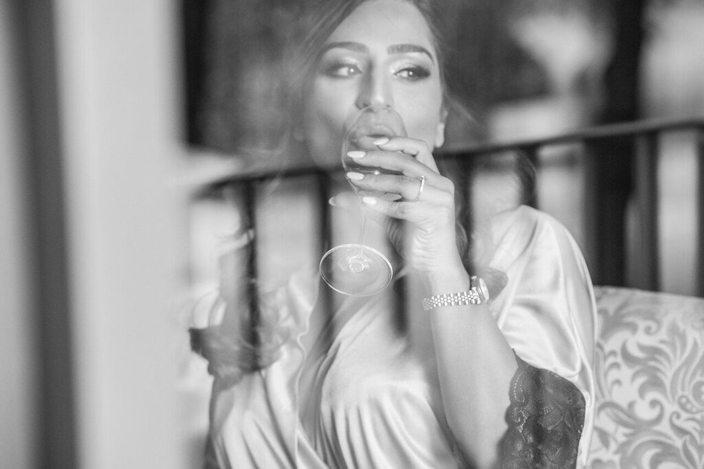 Get_Ready_Hochzeitsfotos_141 | Mein Name ist Arkadius. Ich fotografiere Ihre Hochzeit in Frankfurt und im Umkreis von 200 km. Als Fotograf bin ich noch bekannt im Bereich Business- und Modefotografie.