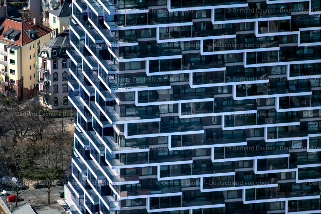 4020501 | Strukturen  der Fassade des Gebäudes ONE FORTY WEST, Frankfurt am Main