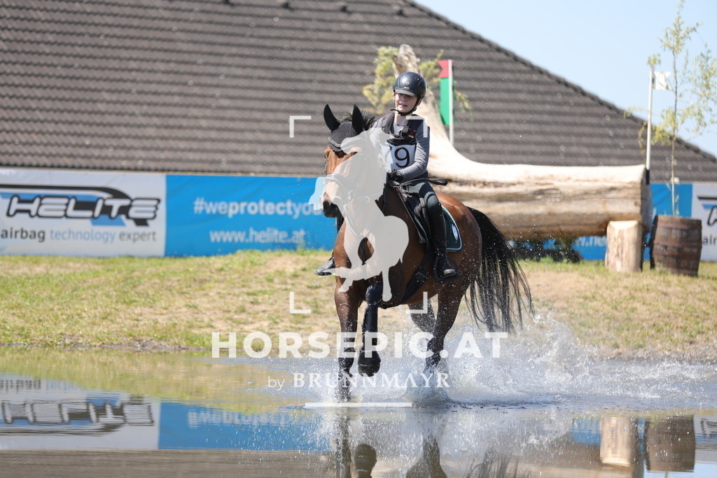 0P6A4983 | Willkommen bei Brunnmayr - Design & Fotografie – Ihrem Spezialisten für Reitturniere und Pferdeveranstaltungen in Oberösterreich, Salzburg und Bayern! Seit über 17 Jahren sind wir leidenschaftlich dabei.