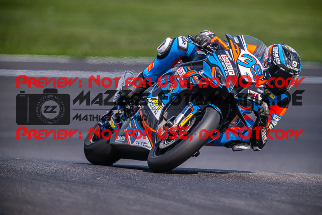 MaZZes_FotoMatrix_220506_97935 | Fotograf Mathias Schmid
Sportfotograf,
Eventfotograf,
Hochzeitsfotograf,
Portraitfotograf