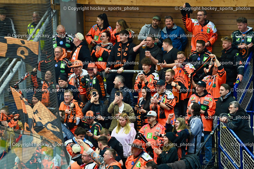 EC IDM WÄRMEPUMPEN VSV vs. MOSER MEDICAL GRAZ99ERS | Graz 99ers Fans, EC IDM WÄRMEPUMPEN VSV vs. MOSER MEDICAL GRAZ99ERS, EC IDM WÄRMEPUMPEN VSV vs. MOSER MEDICAL GRAZ99ERS am 12.03.2026 in Villach (Stadthalle Villach), Austria, (Photo by Bernd Stefan)