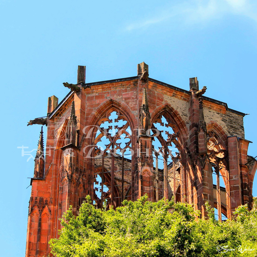 Bacharach-2 | Die Wernerkapelle in BAcharach am Rhein ist ein beliebtes Fotomotiv für Hobby- und Profifotografen. - Realisiert mit Pictrs.com