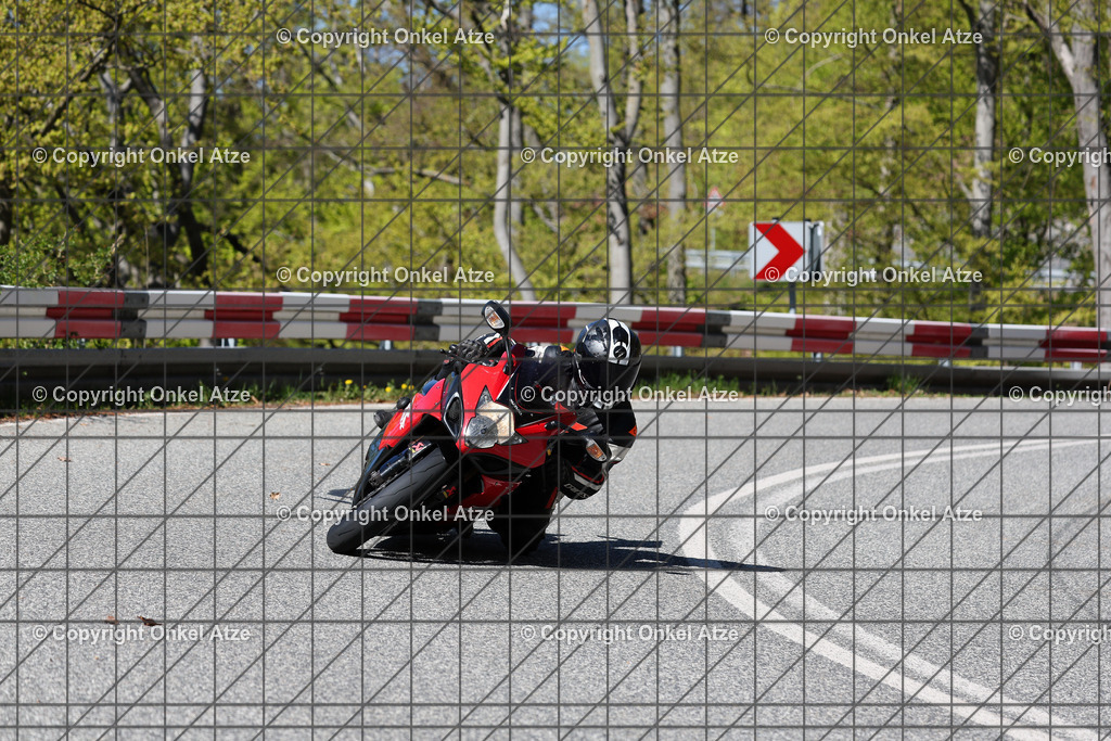 IMG_7508 | Fotograf am Kyffhäuser. Onkel Atze. Kyffhäuser Rennstrecke. Café36. Motorsportfotografie. - Realisiert mit Pictrs.com