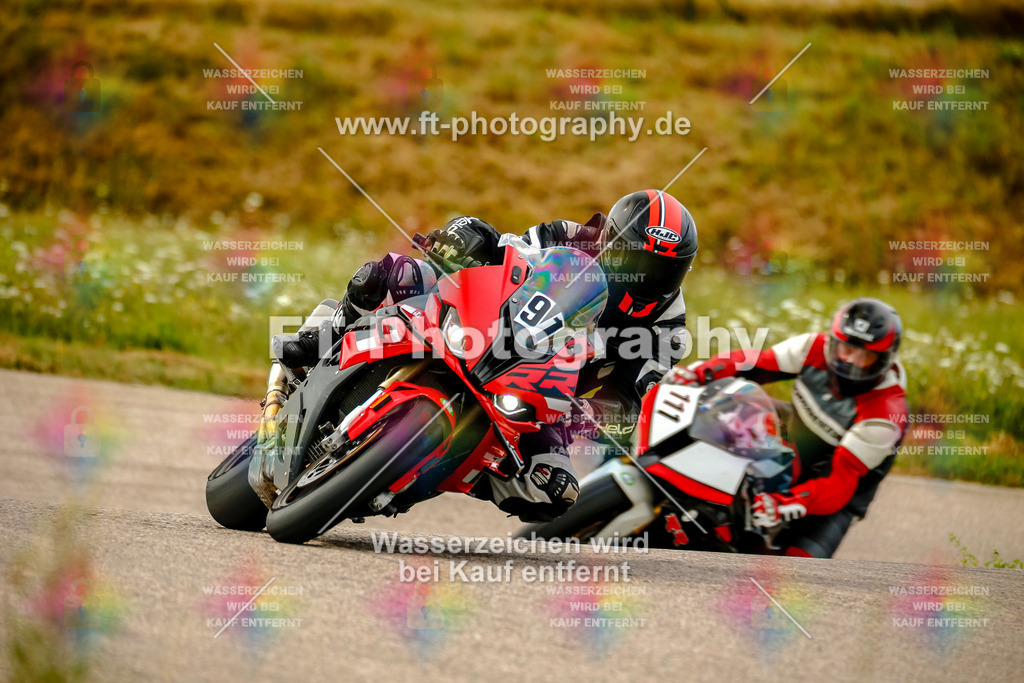 Chambley Juli-0735 | Hier findet Ihr Bilder von Touristenfahrten auf der Nürburgring Nordschleife oder von anderen Veranstaltungen die ich besucht habe. Viel Spass beim Durch Schauen 