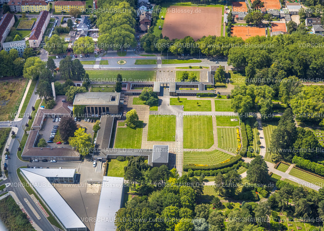 Bochum230802127 | Luftbild, Trauerhalle am Hauptfriedhof, Altenbochum, Bochum, Ruhrgebiet, Nordrhein-Westfalen, Deutschland