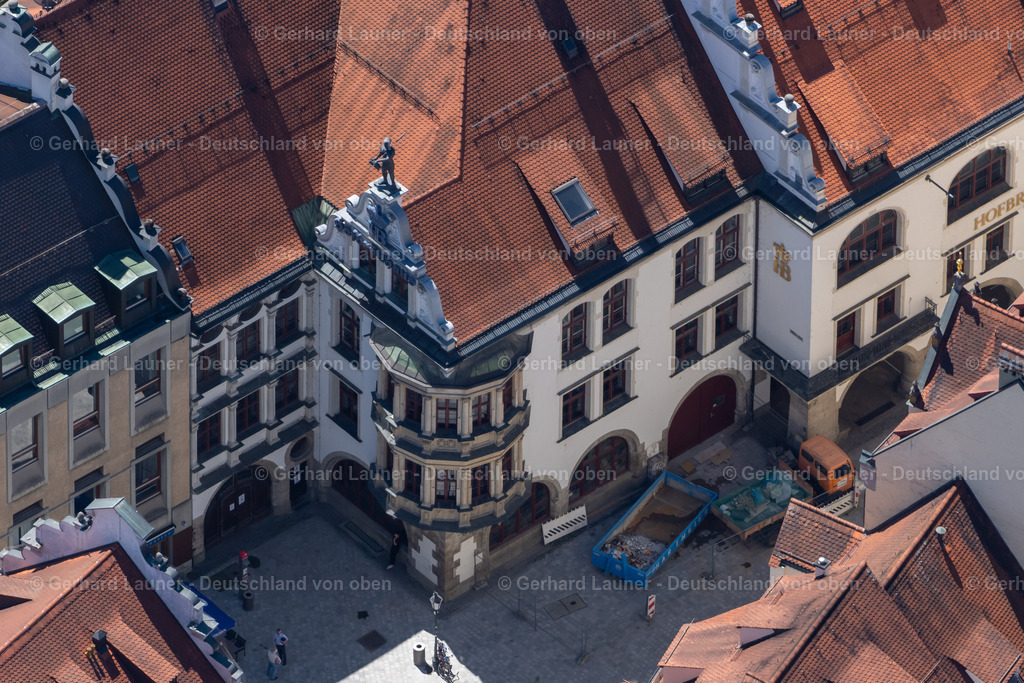 4031169 | MüNCHEN 12.06.2020 Gebäude des Restaurant Sperger Gaststättenbetrieb OHG Hofbräuhaus in München im Bundesland Bayern, Deutschland. // Building of the restaurant Sperger Gaststaettenbetrieb OHG Hofbraeuhaus in Munich in the state Bavaria, Germany. Foto: Gerhard Launer