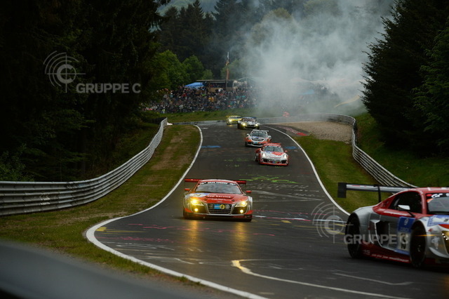 Motorsports / 24 Stunden Nürburgring 2015, Nürburgring-Nordschleife, GER | 24 Stunden Nürburgring 2015, Nürburgring-NordschleifeFoto: Gruppe C GmbH - Realisiert mit Pictrs.com