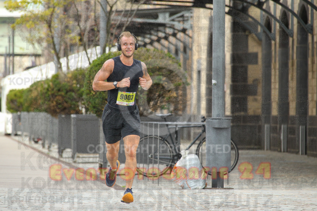 250920_1317_EV4_5188 | Sportfotografie im Rhein-Sieg Kreis, Köln, Bonn, NRW, Rheinland Pfalz, Hessen, etc. Unser Tätigkeitsfeld umfasst den Laufsport vom Volkslauf über den Marathon, Duathlon, Triathon bis zum Ultralauf wie Kölnpfad Ultra oder Schindertrail.