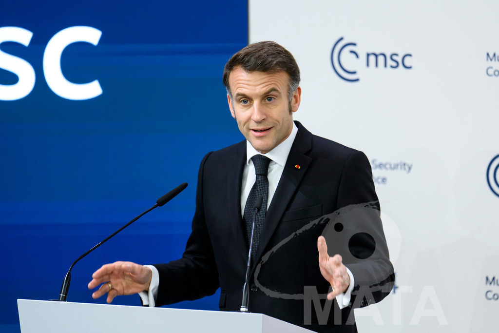 _DWA6963 | MATA IndoCon - Realisiert mit Pictrs.com