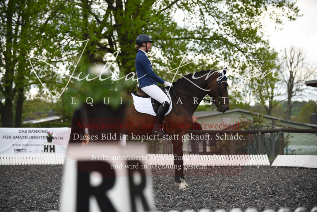20230513_JK-Röhrsdorf-15-092 | Pferde- und Turnierfotografie in Westsachsen. Pferdeportraits, Auftragszeichnungen und intuitive Kunst.