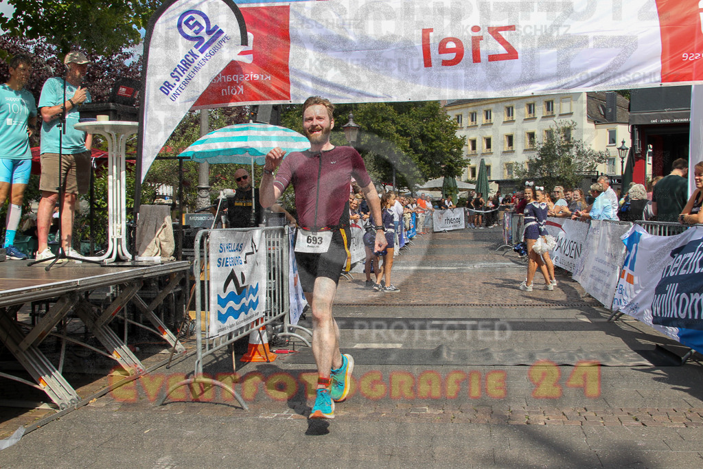 250824_1505_EV4_2640 | Sportfotografie im Rhein-Sieg Kreis, Köln, Bonn, NRW, Rheinland Pfalz, Hessen, etc. Unser Tätigkeitsfeld umfasst den Laufsport vom Volkslauf über den Marathon, Duathlon, Triathon bis zum Ultralauf wie Kölnpfad Ultra oder Schindertrail.
