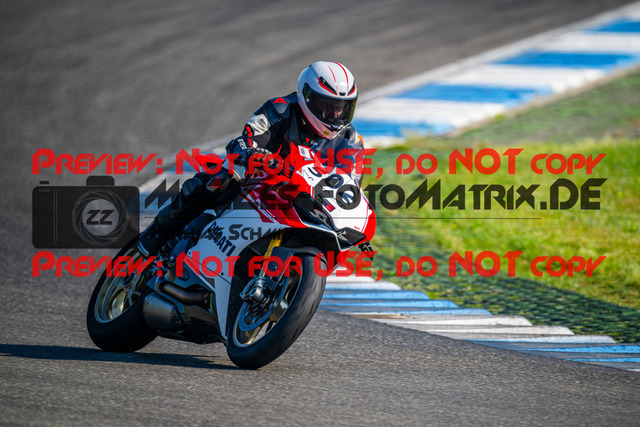 MaZZes_FotoMatrix_240520_6007705_1814 | ROT