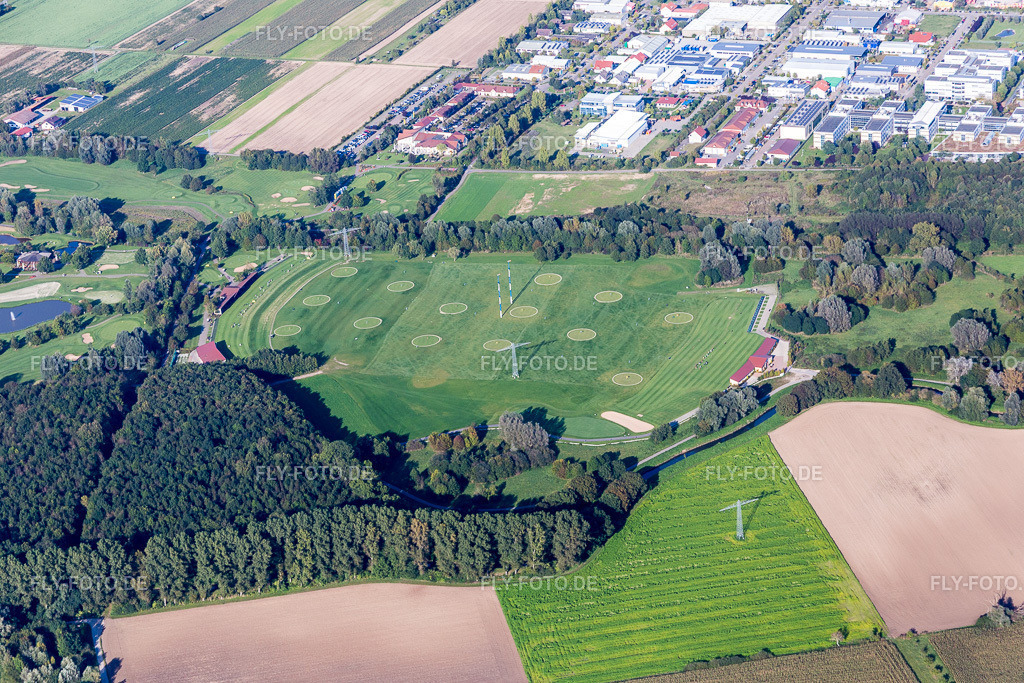 Gelände des Golfplatz des  Golf Club St. Leon-Rot in Sankt Leon-Rot | Luftbild: Gelände des Golfplatz des  Golf Club St. Leon-Rot in Sankt Leon-Rot im Ortsteil Rot in St. Leon-Rot im Bundesland Baden-Württemberg in Deutschland. Foto: IMG_073507.jpg vom 26.09.2014 durch Werner Riehm/FLY-FOTO.de - Realisiert mit Pictrs.com
