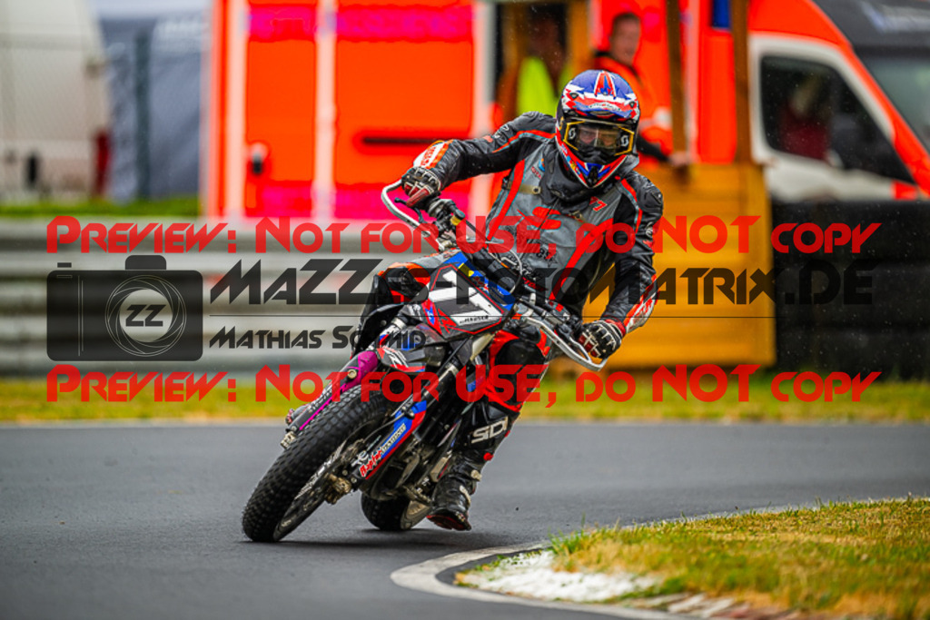 MaZZes_FotoMatrix_230701_2-273 | UE40