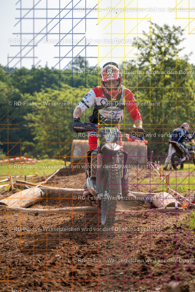 Wolfshausen 4 Lauf -352 | Sportfotografie von RO-Fotos: Motorsport, Motocross, Enduro, Laufveranstaltungen und Triathlon. Professionelle Fotos von Sportlern und Events. - Realisiert mit Pictrs.com