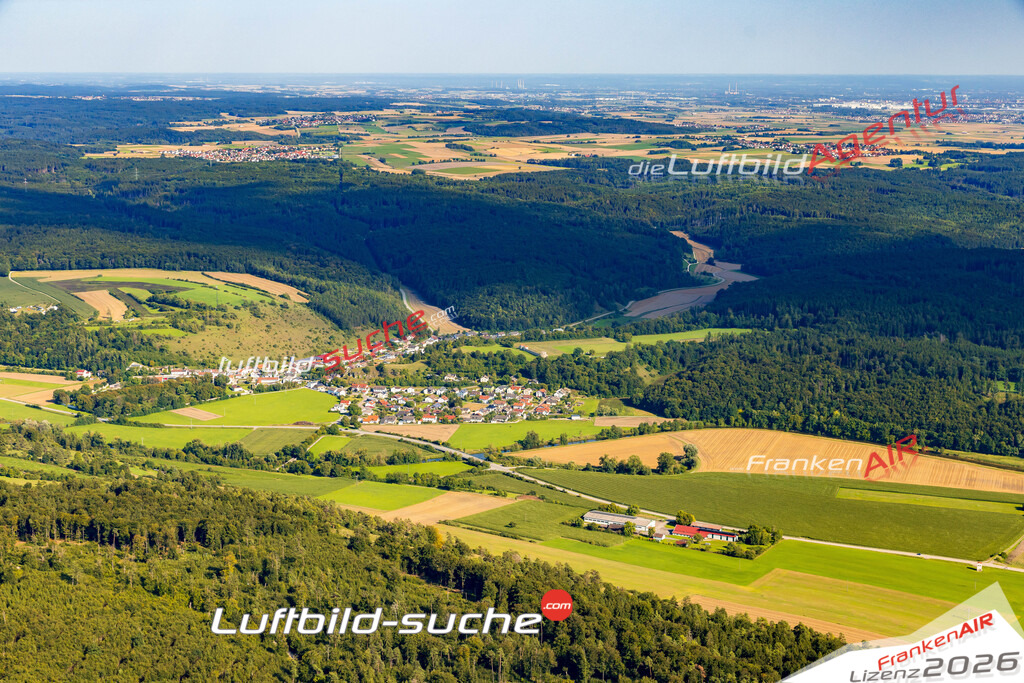 Schrägluftbild  Pfünz  Walting - Das Luftbild wurde 2025 vom UL-Flugzeug heraus erstellt ( keine Drohne ) - Hochauflösende Luftaufnahme -Nicht vergleichbar mit Google Maps oder Satelittenbilder- Die Geschenkidee !Mit Lizenz und Bildrechte bestellbar
