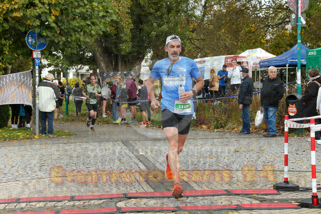 241020_1105_EX1_0954 | Sportfotografie im Rhein-Sieg Kreis, Köln, Bonn, NRW, Rheinland Pfalz, Hessen, etc. Unser Tätigkeitsfeld umfasst den Laufsport vom Volkslauf über den Marathon, Duathlon, Triathon bis zum Ultralauf wie Kölnpfad Ultra oder Schindertrail.