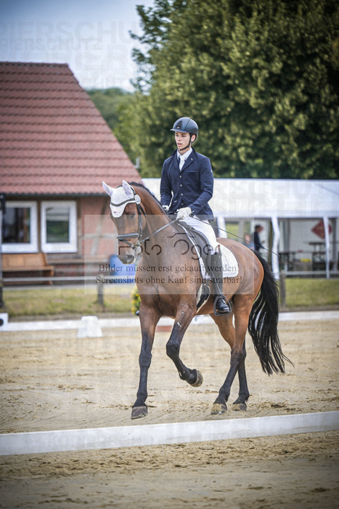 DOS_2048 | Entdecke hochwertige Reitturnierfotos von Foto Oger. Professionell, emotional und authentisch – jetzt Lieblingsmomente im Shop bestellen.Deutschlandweite Turnierfotografie. - Realisiert mit Pictrs.com