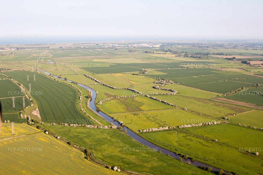 Aerial view: View of the town in Monkton in the state England, Great Britain. – Photo: IMG_50469.jpg taken on 05/27/2012 by Werner Riehm/FLY-FOTO.com – Resolution of the original: 4752 x 3168 px