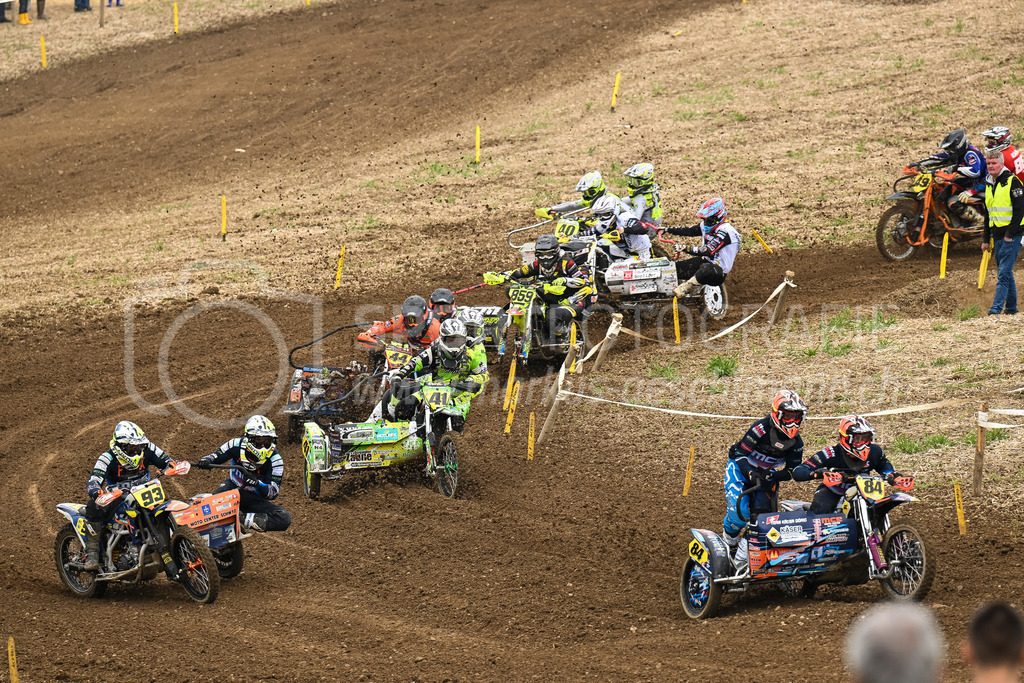 Motocross Schlatt bei Winterthur - 30. April 2023 | #93 Heinzer Marco / Betschart Ruedi aus Illgau (CH), #41 Hofmann Fabian / Strauss Marius aus Elgg (CH) auf VMC Zabel, #44 Suter Simon / Schlienger Joel aus Zeiningen (CH) auf VMC KTM, #859 Kaeser Nevio / Kaeser Jano aus Schweizersholz (CH) auf Wsp Ktm, #40 Schlienger Dominik / Intlekofer Daniel aus Wegenstetten (CH) auf WSP Yamaha und #84 Kaeser Remo / Doerig Cornelio aus Schweizersholz (CH) auf VMC KTM in der Kategorie Seitenwagen am Motocross Schlatt bei Winterthur, 30. April 2023. 
Instagram: @mx_schlatt | @mc_wila | @sam_schweiz
Bild: Sportfotografie Markus Aeschimann | www.markus-aeschimann.ch - Realisiert mit Pictrs.com
