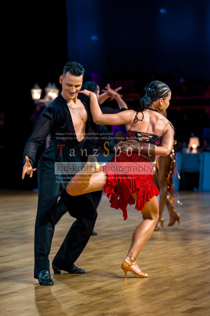 20251213_Baltic-GP_1888-2 | Tanzsportbilder, Standardtanz, Lateintanz, WDSF, DTV, LTVB, dancecomp, goc, hessen tanzt, blaues band der spree, walzer, tango, wiener walzer, slowfox, quickstepp, samba, rumba, cha-cha-cha, paso doble. jive, hd-kroft photography, turniertanzsport
