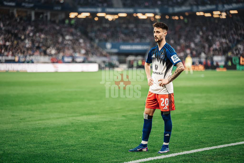 Fußball | Männer | Saison 2025/2026 | 1. Fußball-Bundesliga | 31. Spieltag | Hamburger SV vs. TSG Hoffenheim | 25.04.2026 | Fabio Daniel Ferreira Vieira (#20, HSV)