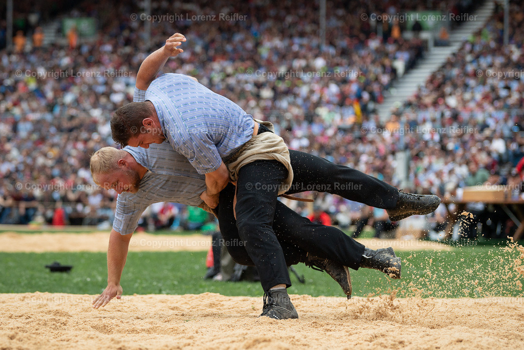 Schwingen -  ESAF Samstag 2025 | Mollis, 30.8.25, Schwingen - ESAF Samstag.Voggensperger Lars (u, Schönenbuch), Orlik Armon (o, Maienfeld)