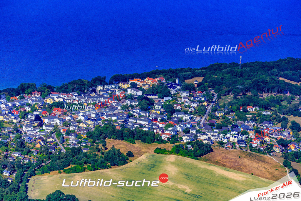 Die Luftbildaufnahme Ostseebad Göhren - Rügen wurde 2018 mittels Flugzeug (keine Drohne) erstellt. Perfekte Schärfe und Druck- Auflösung- Garantiert!