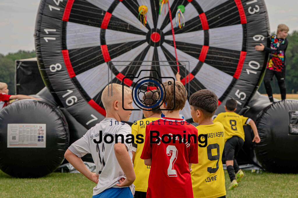 Fußball I E-Junioren I Saison 2025-2026 I OM-Cup Lüsche I Sonntag  I 23409 | jns.sportfotos - Realisiert mit Pictrs.com