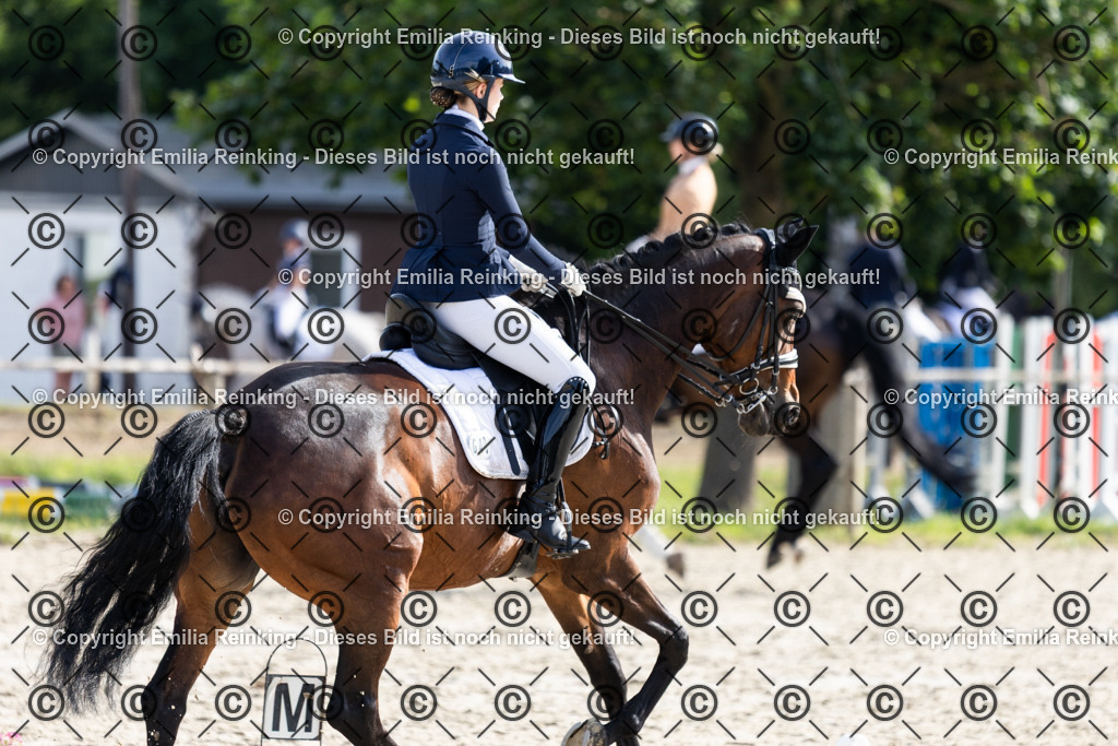 CL5A5557 | Emilia Reinking Fotografie - Realisiert mit Pictrs.com