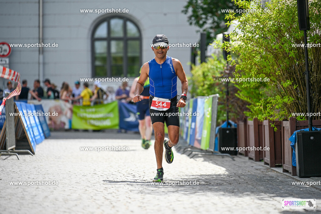 SZI_9175 | Stadttriathlon Erding 2025. #yourpictrs #sportshot_your_pictrs @Sportshotphotography #stadttriathlonerding Copyright: www.sportshot.de