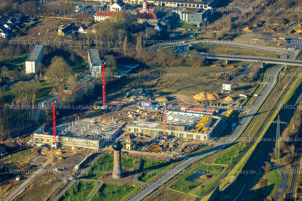 Duisburg241202019 | Luftbild, Baustelle für geplantes Duisburger Wohnquartier am ehemaligen Rangierbahnhof Wedau, an der Sechs-Seen-Platte, Wasserturm, Wedau, Duisburg, Ruhrgebiet, Nordrhein-Westfalen, Deutschland