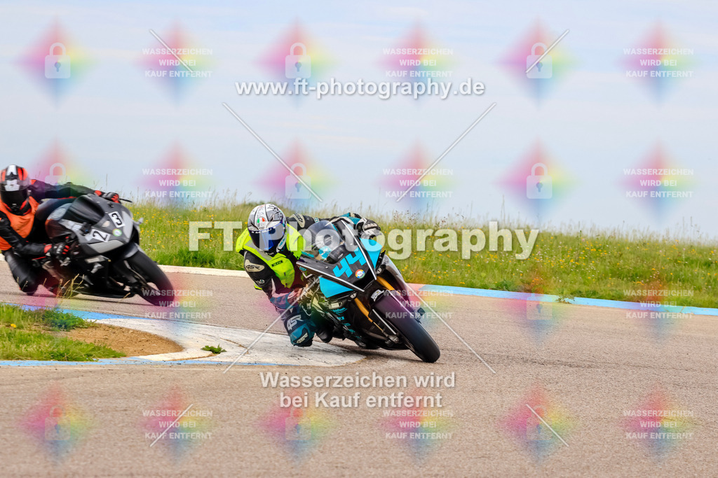 MotoTeam-2677 | Hier findet Ihr Bilder von Touristenfahrten auf der Nürburgring Nordschleife oder von anderen Veranstaltungen die ich besucht habe. Viel Spass beim Durch Schauen 