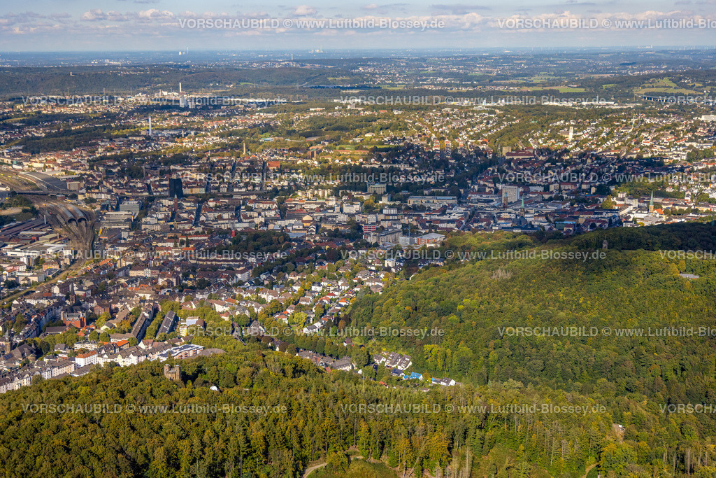 Hagen241005020 | Luftbild, Eugen-Richter-Turm mit Sternwarte Hagen des Drei TürmeWeg, bestehend aus Bismarckturm, Eugen-Richter-Turm und Kaiser-Friedrich-Turm, Waldgebiet, Wehringhausen, Hagen, Ruhrgebiet, Nordrhein-Westfalen, Deutschland