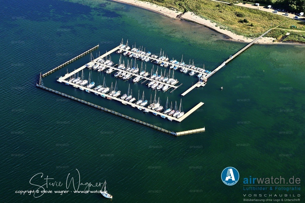 Luftbild Yachthafen Bockholmwik - Der Yachthafen ist Teil der Flensburger Förde | Förde Yacht Club Bockholmwik e.V. bietet einen idyllischen Hafen für Yachten und Boote, der sich ideal für Zwischenstopp oder Übernachtung eignet. Die traumhafte Umgebung mit atemberaubenden Sonnenauf- und -untergängen macht den Hafen zu einem besonderen Erlebnis.Koordinaten: 54° 50′ N, 9° 37′ O